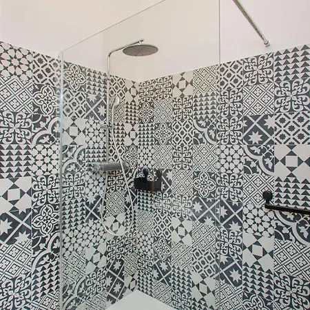 Stayeasy Monti29 - Cadorna & Castello Sforzesco Milano